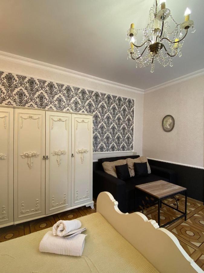 Дом 8 Apartment Tbilisi Bagian luar foto