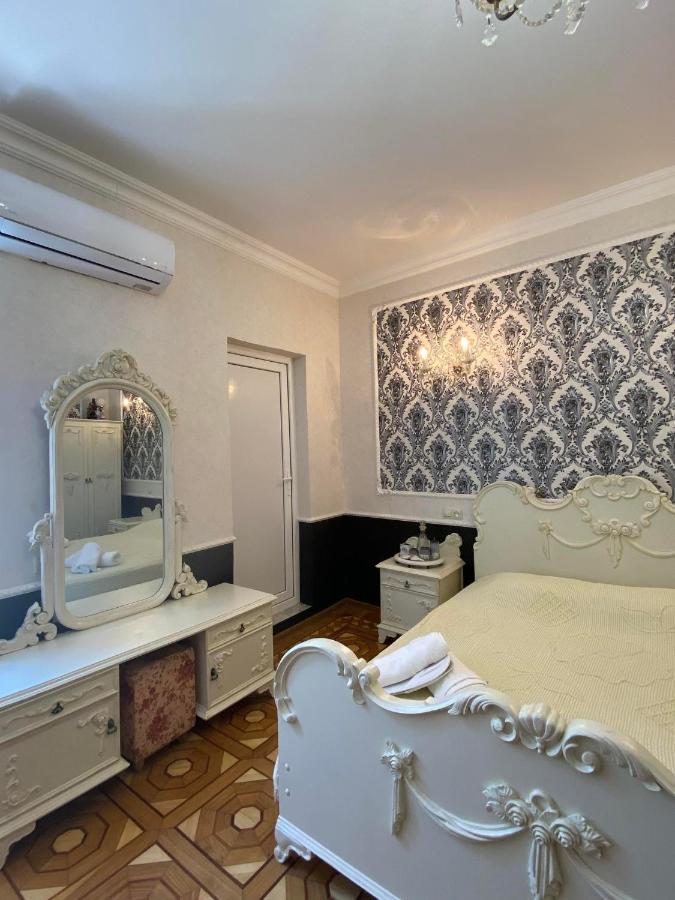 Дом 8 Apartment Tbilisi Bagian luar foto