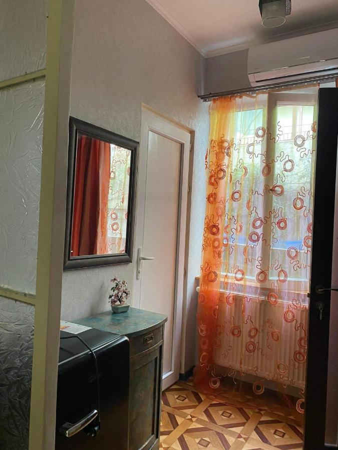 Дом 8 Apartment Tbilisi Bagian luar foto