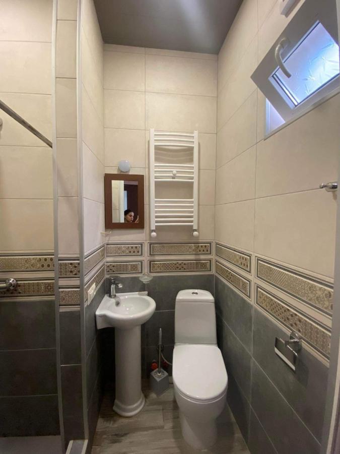 Дом 8 Apartment Tbilisi Bagian luar foto