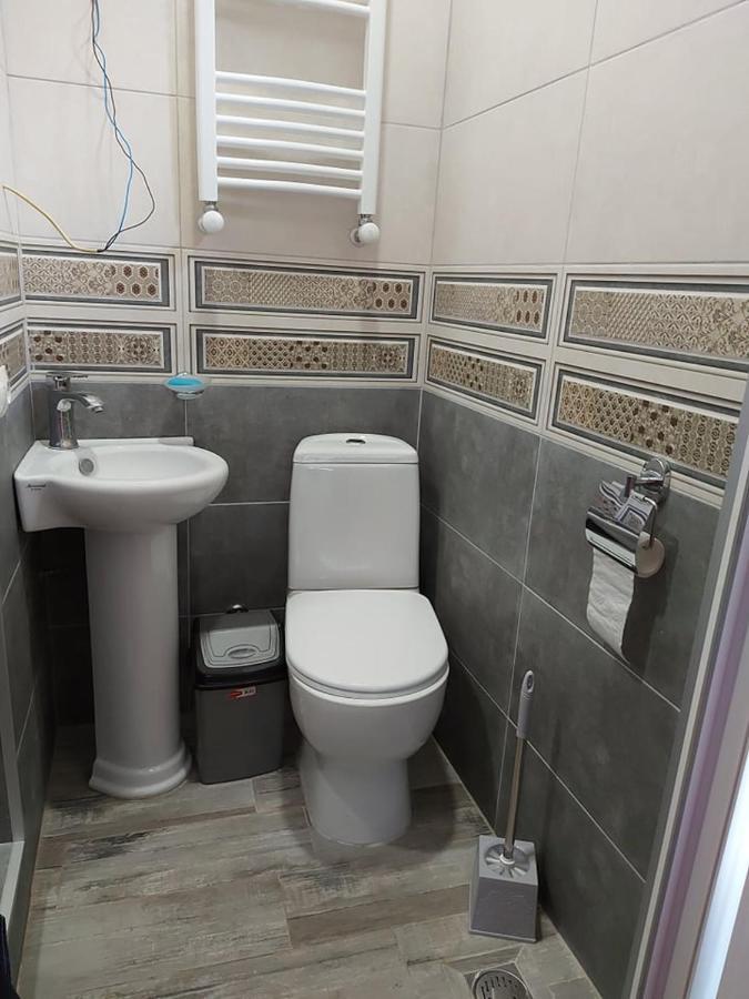 Дом 8 Apartment Tbilisi Bagian luar foto